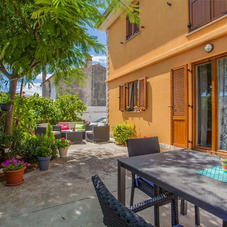 Apartman Madlen Црес Экстерьер фото