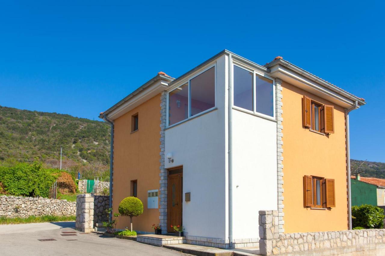Apartman Madlen Црес Экстерьер фото